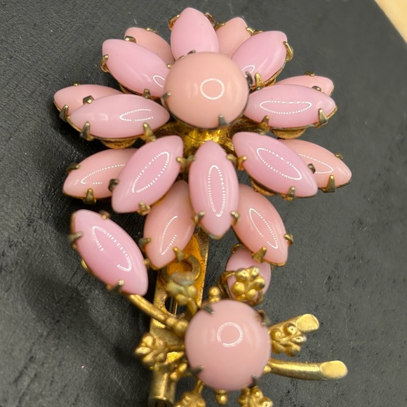 VINTAGE FLOWER BROOCH GLASS STONES - Picture 2 of 5
